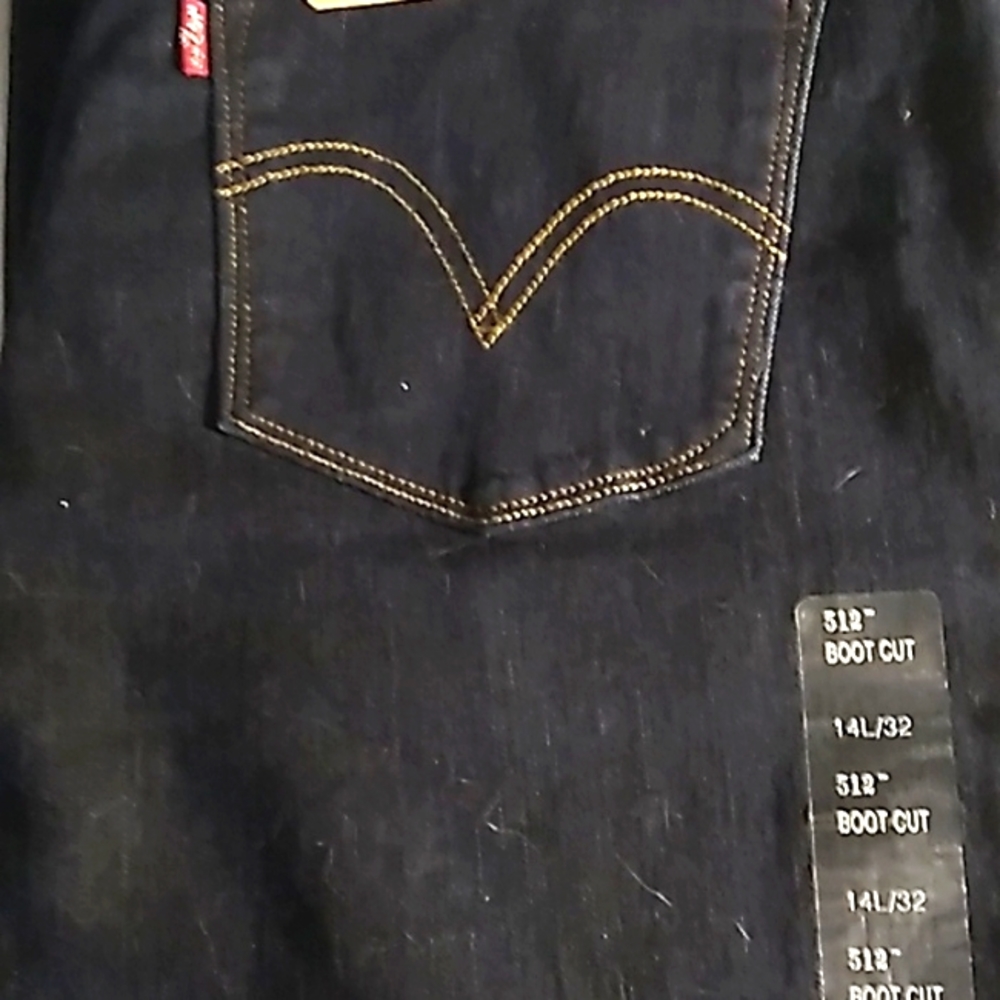 Women's new Levi jeans